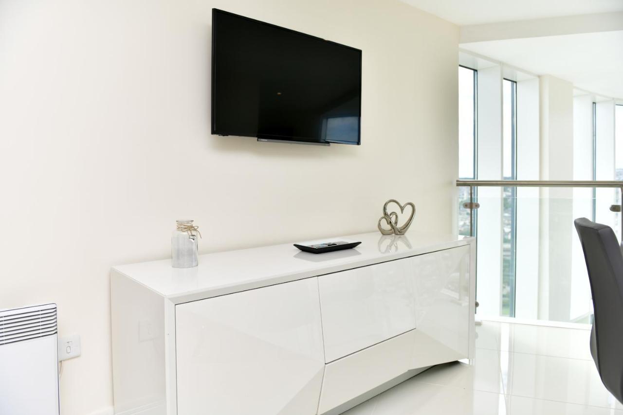 Apartment Just Wales - Meridian Quay Penthouses Swansea