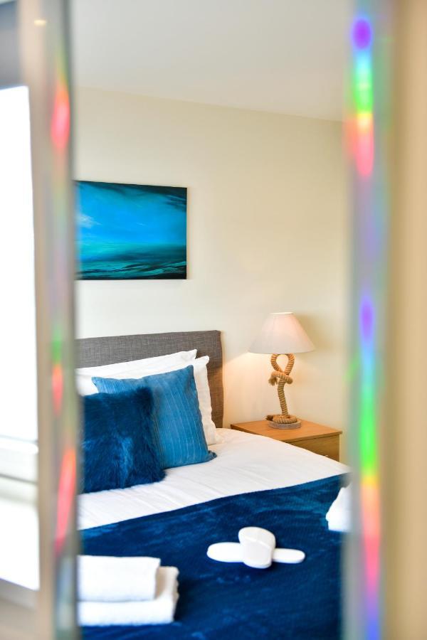 Just Wales - Meridian Quay Penthouses Apartment Swansea