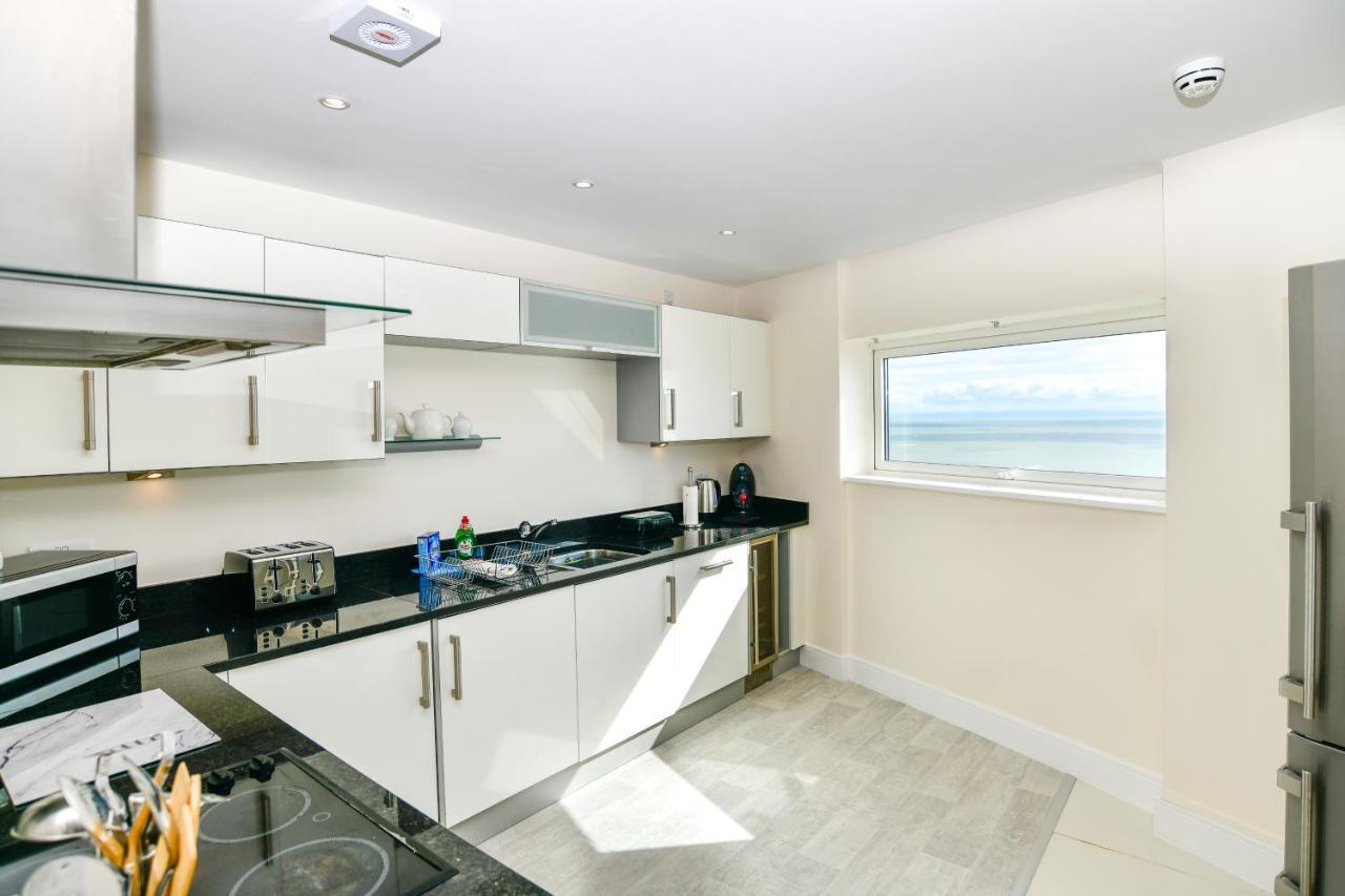 Apartment Just Wales - Meridian Quay Penthouses Swansea