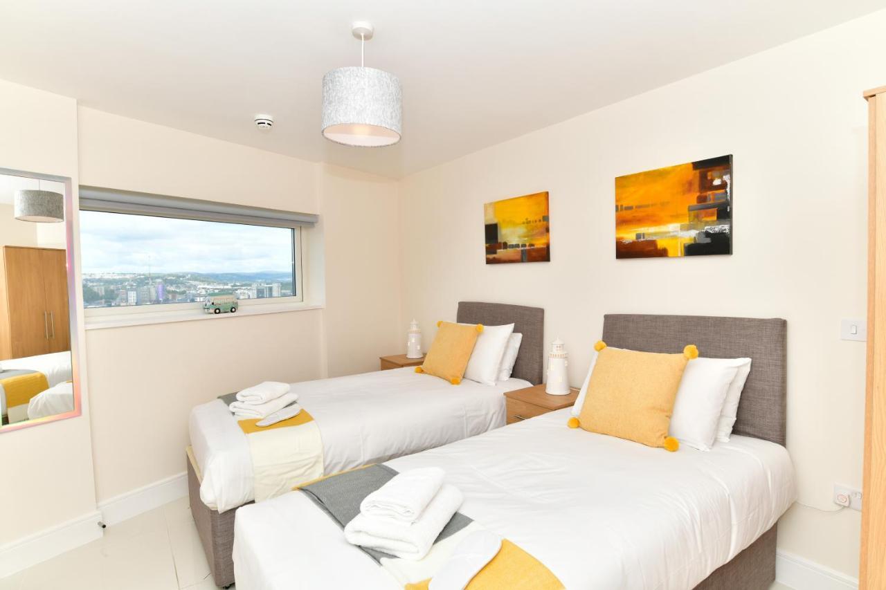 Just Wales - Meridian Quay Penthouses Apartment *
