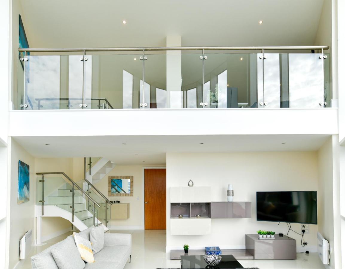 Just Wales - Meridian Quay Penthouses