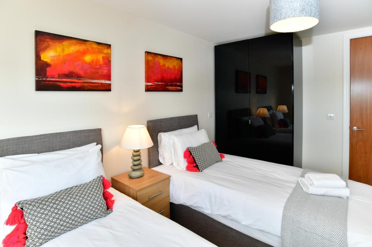 Just Wales - Meridian Quay Penthouses Apartment Swansea