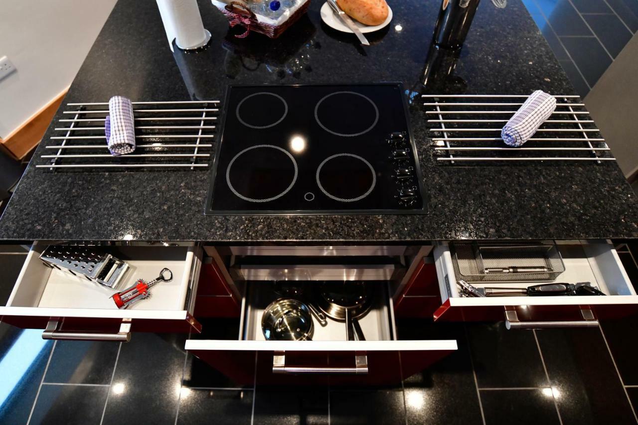 Just Wales - Meridian Quay Penthouses *