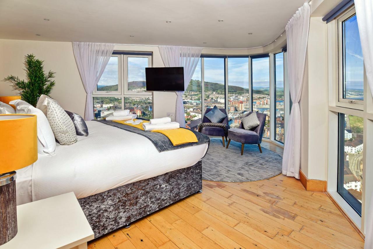 Just Wales - Meridian Quay Penthouses Apartment Swansea